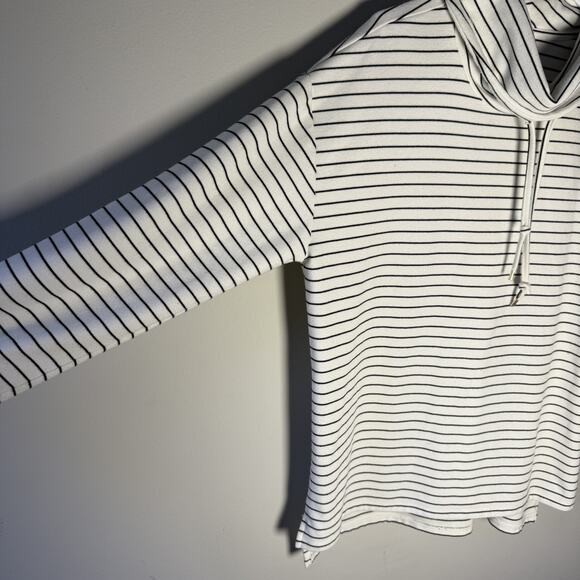Jones New York Signature Women’s Striped Cowl Neck Sweater Size M - Picture 4 of 5